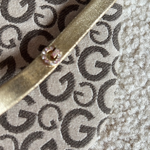 Gold G by Guess logo flip flops, size 6 - Picture 3 of 5